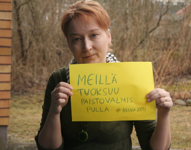 Meillä tuoksuu paistovalmis pulla. #ihanaäiti